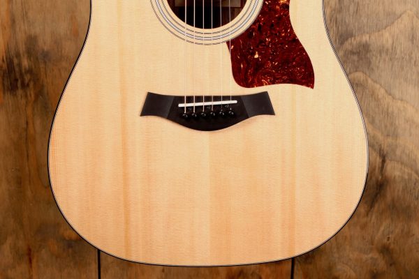 Taylor 210ce plus  For Discount